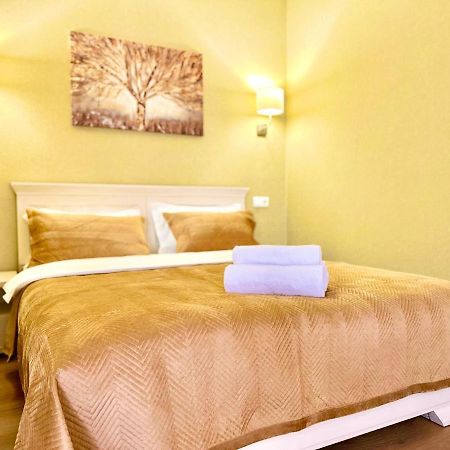 Central Park In The City Center Apartment Алма Ата Екстериор снимка