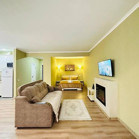 Central Park In The City Center Apartment Алма Ата Екстериор снимка