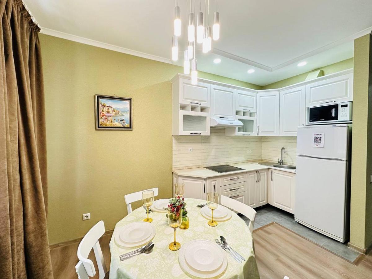 Central Park In The City Center Apartment Алма Ата Екстериор снимка