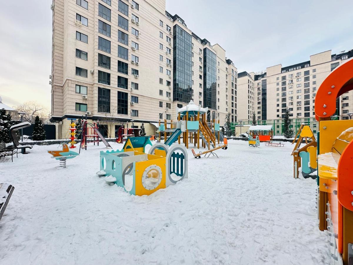Central Park In The City Center Apartment Алма Ата Екстериор снимка