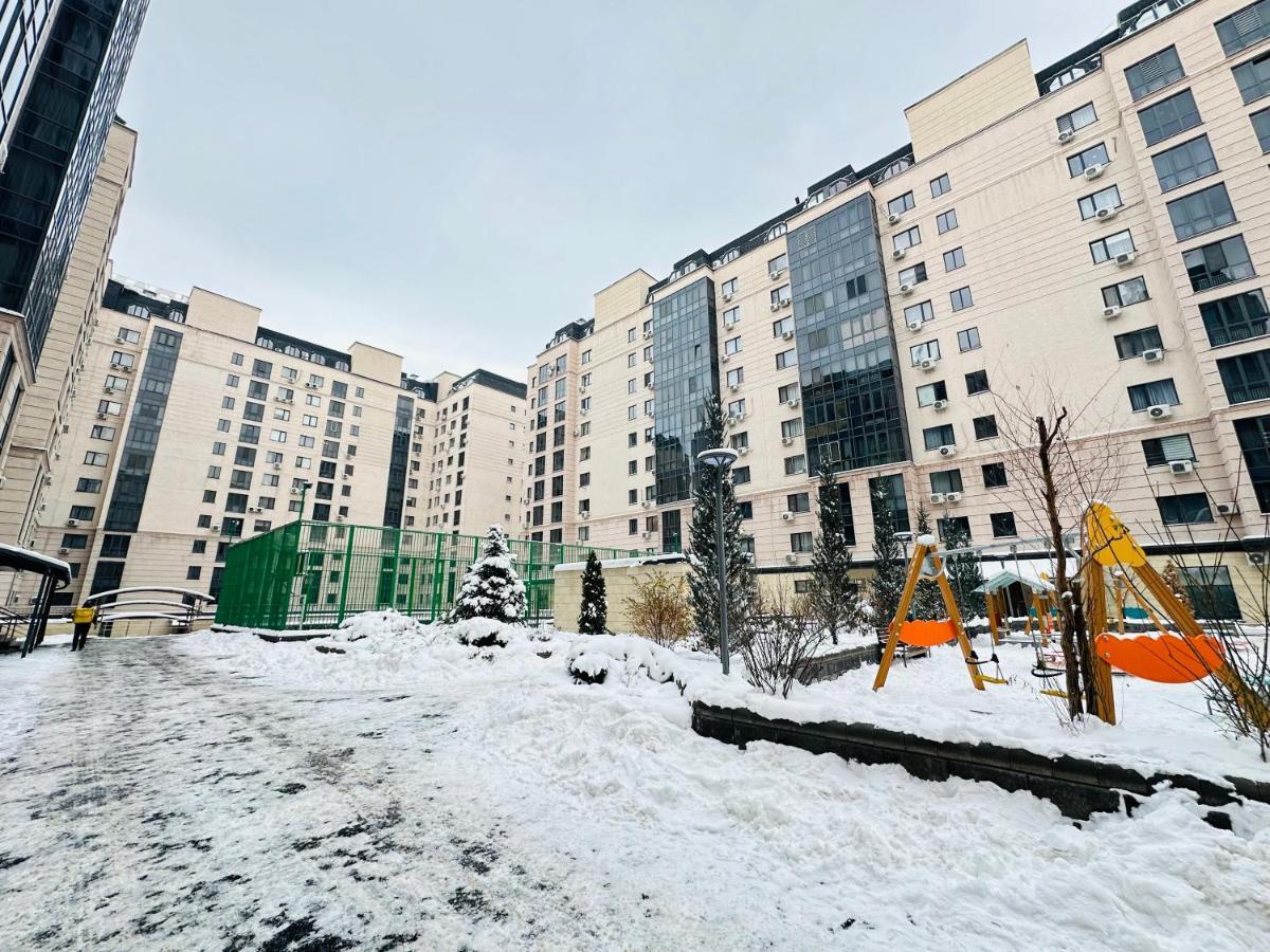Central Park In The City Center Apartment Алма Ата Екстериор снимка