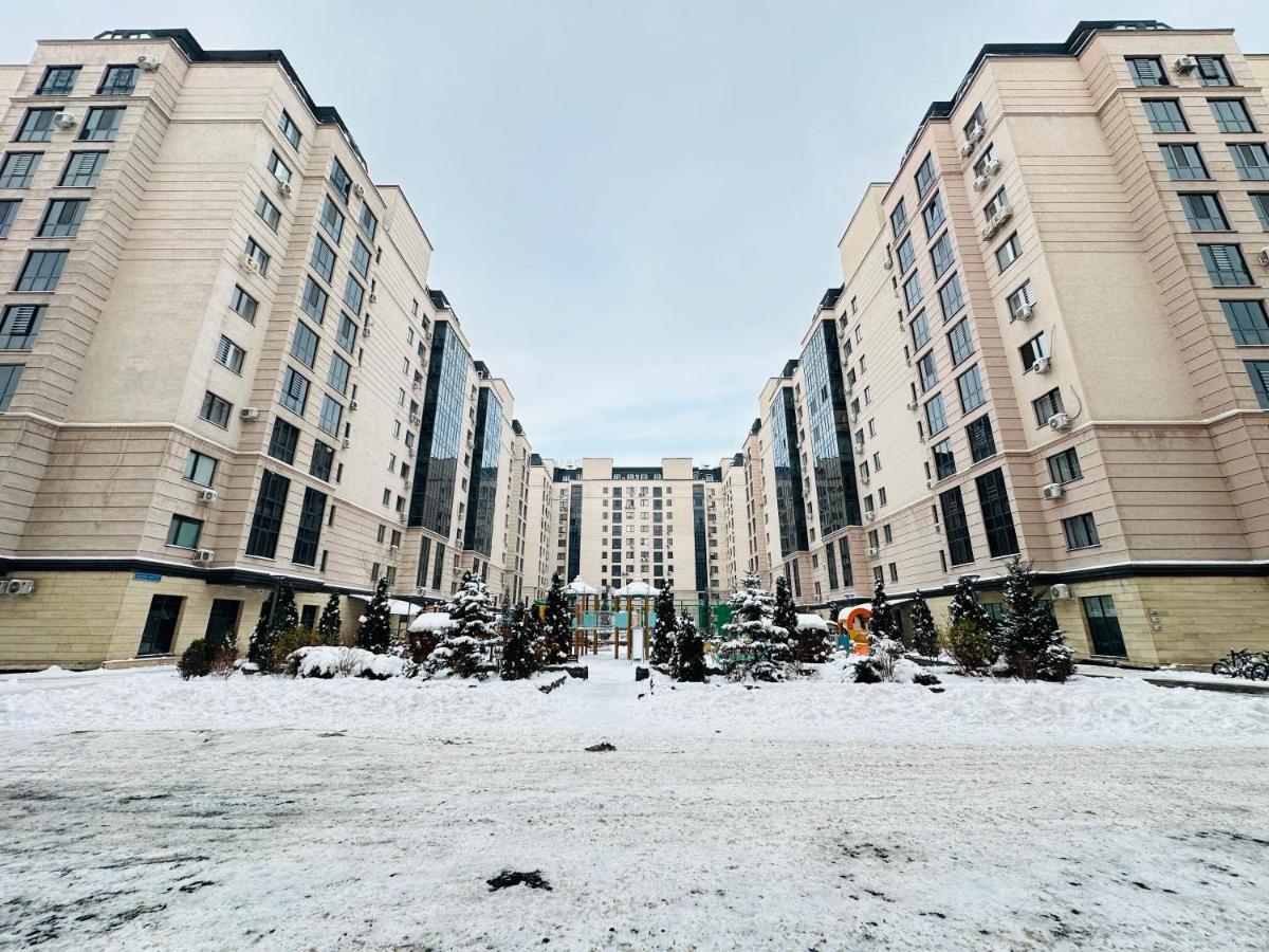 Central Park In The City Center Apartment Алма Ата Екстериор снимка